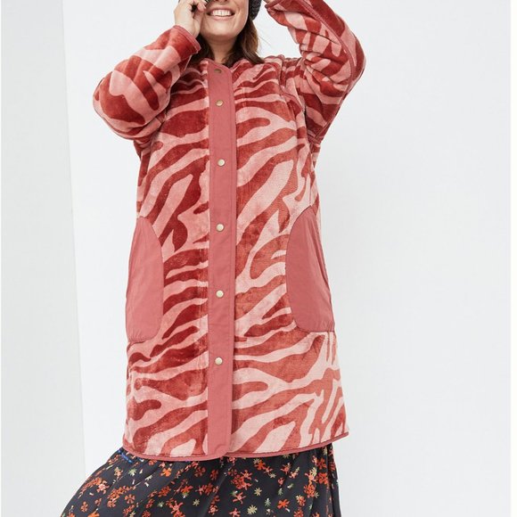 ⭐️Margot Reversible Sherpa Zebra Peasant Hippie Hip Art Deco Jacket Sweater Coat - Picture 3 of 8